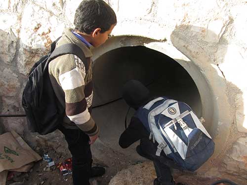 في القدس أطفال فلسطينيون بلا مدرسة ومساكن مهددة بالهدم