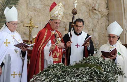 لحديون يحضرون قداساً للراعي في فلسطين المحتلة