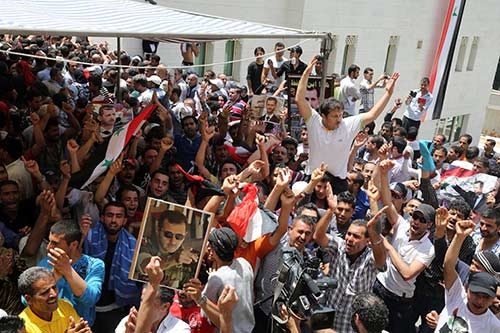 زحف سوري في لبنان لانتخاب الرئيس