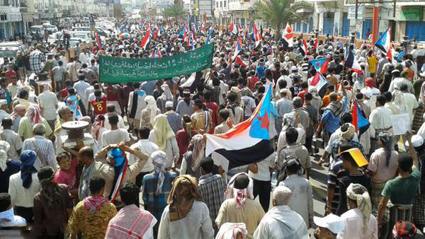 الثقة المفقودة: البرلمان اليمني يهدد الحكومة 