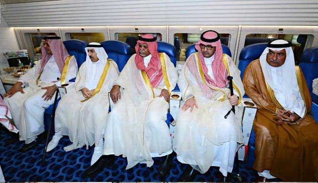 بندر بن سلطان يظهر مجدداً برفقة الملك السعودي