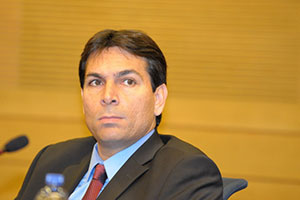 داني دنون: الجيش الاسرائيلي سيستمر في اخلاء الفلسطينيين من المناطق &rsquo;سي&rsquo;