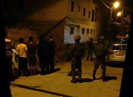 طائرات العدو تشن عدة غارات على قطاع غزة