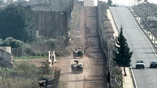 سقوط قذائف على مواقع جيش الاحتلال الإسرائيلي في جبل الشيخ