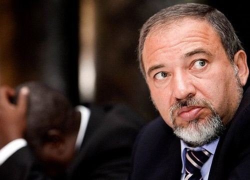 ليبرمان يدعو &rsquo;العرب المعتدلين&rsquo; الى حلف في وجه ايران