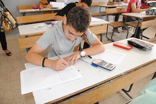 انتهاء اليوم الأول من إمتحانات الشهادة المتوسطة