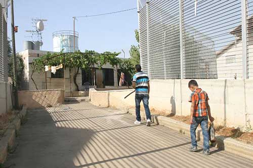 عائلة صبري ... قصة صمود داخل مستوطنة