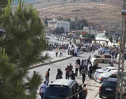 مشاركة كثيفة للنازحين السوريين بالانتخابات