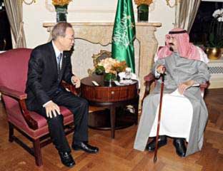 الملك السعودي التقى بان كي مون في جدة لساعات 
