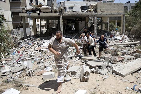 الاحتلال يستأنف عدوانه على غزة رغم حديث الهدنة 