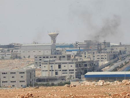 المعارضة السورية تتلمس كارثة مع تقدم الجيش في حلب  