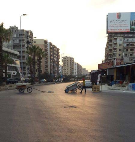 طرابلس: قطع طرقات وانتشار مسلّحين ورفع أعلام &rsquo;داعش&rsquo;