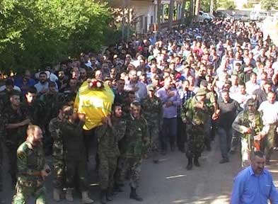 حزب الله وأهالي نبحا يزفّان الشهيد محمد أمهز