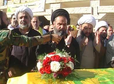 حزب الله وأهالي نبحا يزفّان الشهيد محمد أمهز