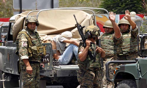 الجيش اللبناني يلقي القبض على سعودي ويصادر سيارة في الطريق الجديدة  