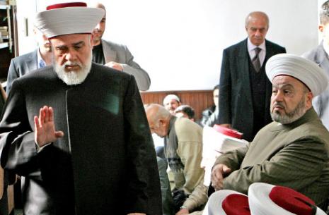 المفتي قباني في خطبة العيد:الفراغ والتمديد هما سبب مشاكلنا 
