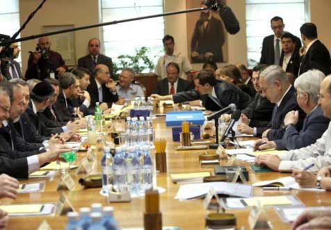 خارجية العدو تبحث في سبل الخروج من مأزق عدوانها على غزة