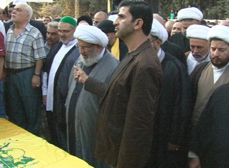حزب الله واهالي مدينة بعلبك يشيعون الشهيد هاشم عثمان