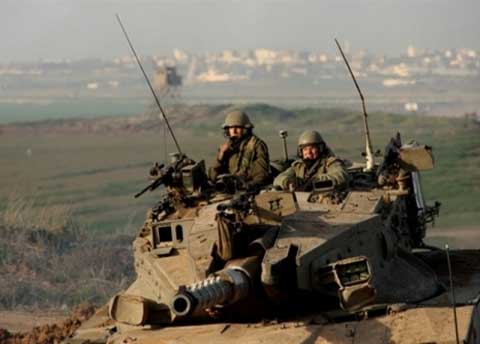 جيش العدو يستدعي 2000 من جنود الاحتياط الى حدود غزة