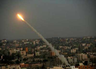 &rsquo;اسرائيل&rsquo; تخشى حرب استننزاف وترفع منسوب تهديداتها