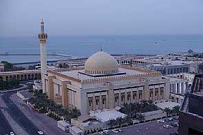  قرار كويتي يحظّر جمع التبرعات في المساجد