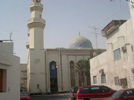 كمّ الأفواه في البحرين يطال خطباء الجمعة