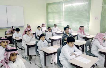 وزارة التربية السعودية تشدد الحصار على &rsquo;الفكر المتطرف&rsquo;