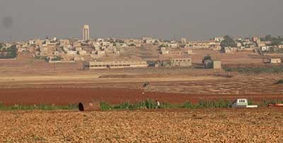 الجيش السوري يبعد المسلّحين عن مطار حماه العسكري