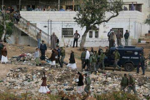 صهاينة يستولون على منازل لفلسطينيين في القدس المحتلة ضمن مخطط لتهويد المدينة