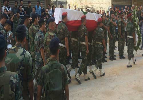 قيادة الجيش وأهالي صيدا وعيدمون شيّعوا الجنديين الشهيدين الخراط وضاهر