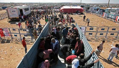 البرلمان التركي يفوض الجيش القيام بعمليات ضد &rsquo;داعش&rsquo; خارج الحدود.. وأوجلان يحذر من انهيار السلام بسقوط كوباني 