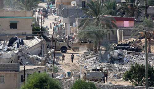 الجيش المصري يواصل عملياته في سيناء