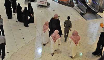 السعودية: سجال حاد بين أحد أعضاء &rsquo;هيئة الامر بالمعروف&rsquo; ورئيسها
