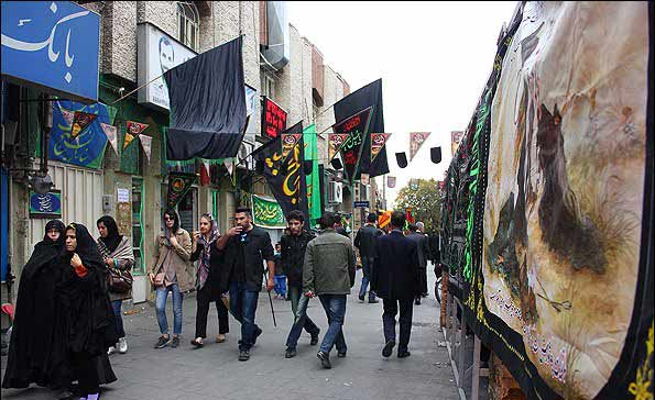 ايران تكتسي الثوب الاسود في ذكرى عاشوراء