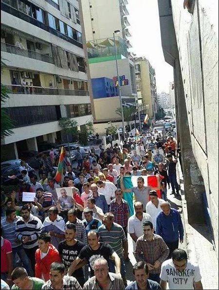 الاكراد يطلقون صرخة تضامن امام الاسكوا تضامنا مع كوباني