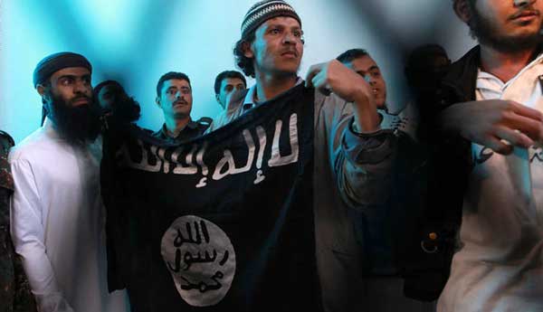 معارك وتفجيرات في عدد من محافظات اليمن 