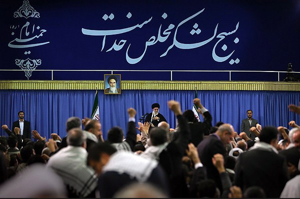 الإمام الخامنئي: أميركا ستكون المتضرر الأكبر من فشل المفاوضات النووية ومشكلتنا في غطرستها