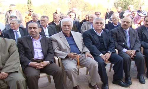 وفد من عشائر البقاع وفعالياتها زار بتدعي معزيا بالجريمة