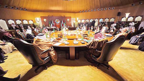 &rsquo;خلافات سياسية&rsquo; تدفع الإمارات بعد البحرين للإنسحاب من بطولة عالمية لكرة اليد في قطر  