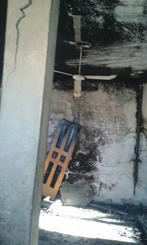 المستوطنون الصهاينة يحرقون مسجداً في قرية المغير شمال شرق رام الله