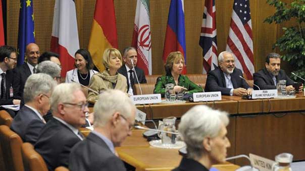 أوروبا تمدد تجميد بعض العقوبات على طهران.. والإفراج عن 900 مليون دولار من أرصدتها