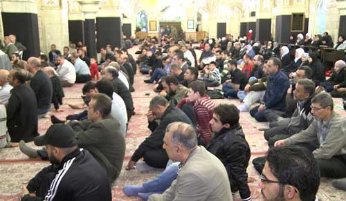 مقام السيدة زينب (ع) يغص بالمعزين من مختلف أنحاء العالم