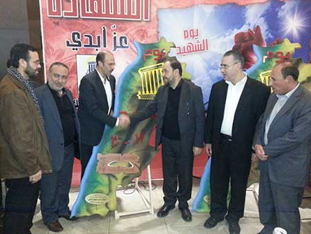 بلدية بعلبك تكرم عوائل شهداء المقاومة والجيش  