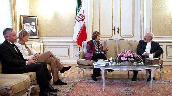 مباحثات ثنائية وثلاثية بفيينا حول النووي الايراني وظريف يصف محادثاته مع آشتون بالجيدة