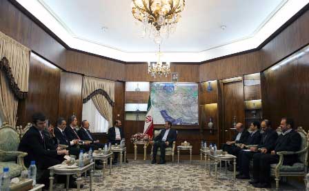 روحاني استقبل وزير الخارجية التركي في طهران 