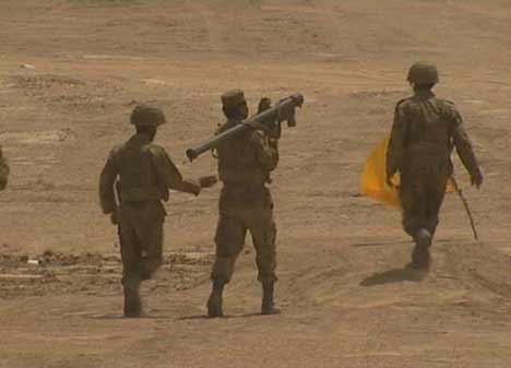 باكستان: إقامة محاكم عسكرية لقضايا الإرهاب