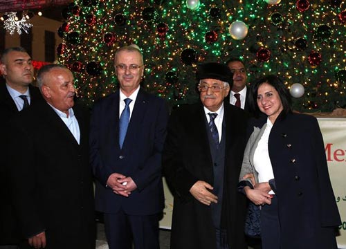 الفلسطينيون يتحدون الغطرسة الصهيونية ويحيون ميلاد النبي &rsquo;عيسى&rsquo; &rsquo;ع&rsquo;