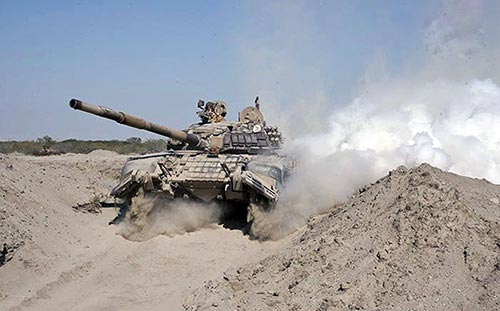 الجيش الايراني يبدأ مناورات محمد رسول الله (ص)ويختبر اسلحة وتكتيكات جديدة