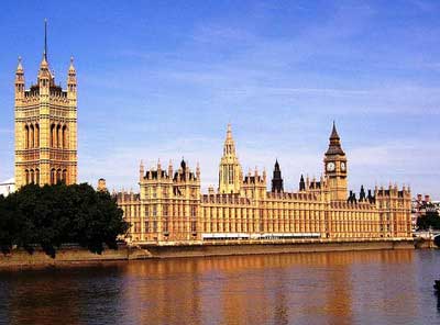 مشروع قرار في البرلمان البريطاني يدين التمييز الطائفي ضد الشيعة في البحرين 