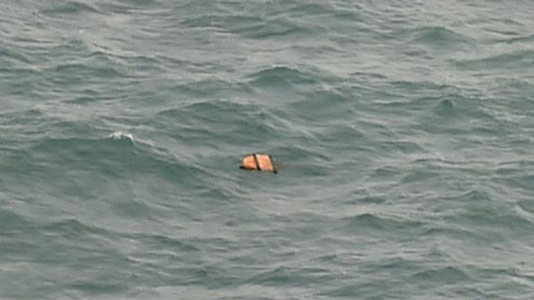 فرق البحث تبذل &rsquo;جهودا قصوى&rsquo; للعثور على ضحايا الطائرة الماليزية